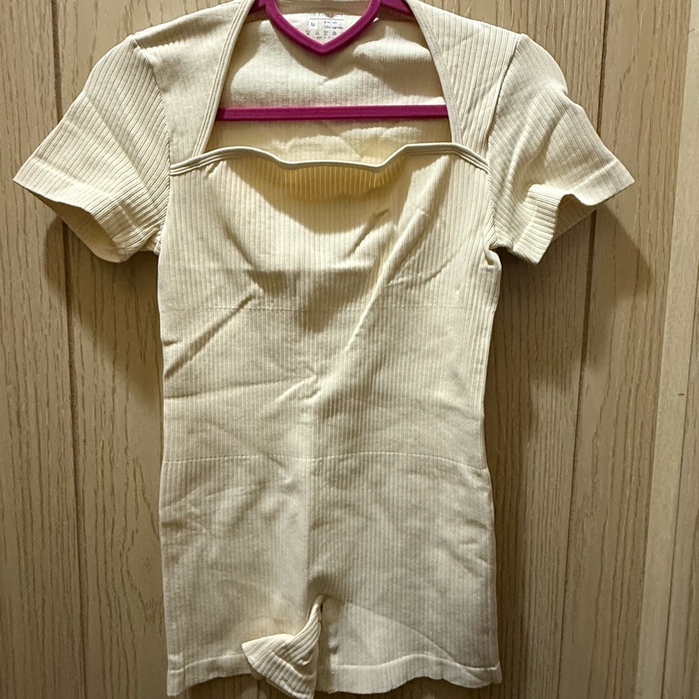 5/$20 - Cream Ribbed Short Sleeve Romper